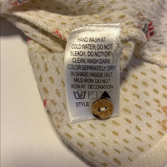 JUNIPER BRAND BEIGE RED MUSTARD YELLOW COLOR BLOUSE BEADED FACE DESIGN ON FRONT - Picture 15 of 16